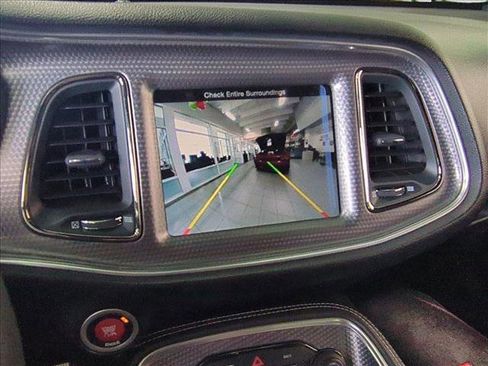 Used 2015 Dodge Challenger SRT Hellcat image 13