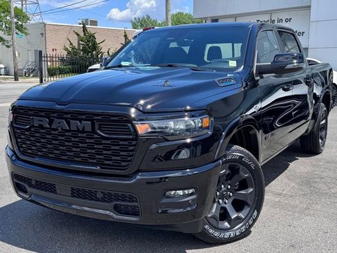 New 2026 RAM 1500 4x4 Crew Cab image 3