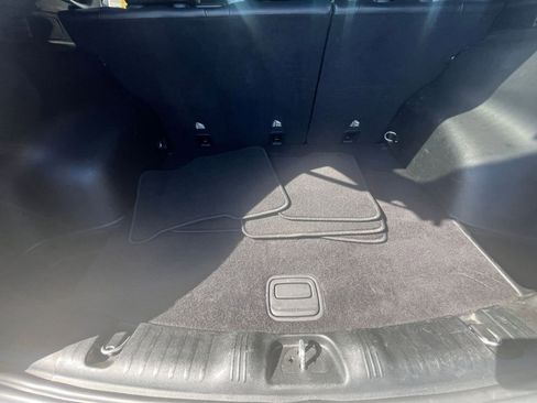 Used 2025 Jeep Compass Limited image 32