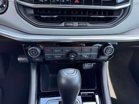 Used 2023 Jeep Compass Limited w/ Elite Group AWD/4WD image 28