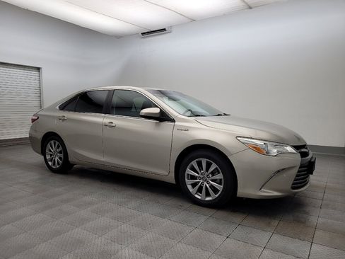 Used 2017 Toyota Camry XLE image 11