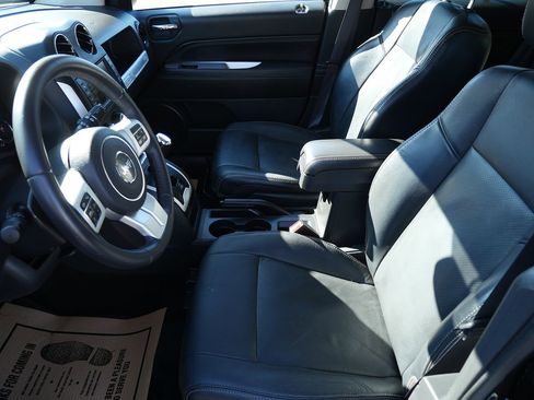 Used 2017 Jeep Compass High Altitude image 10