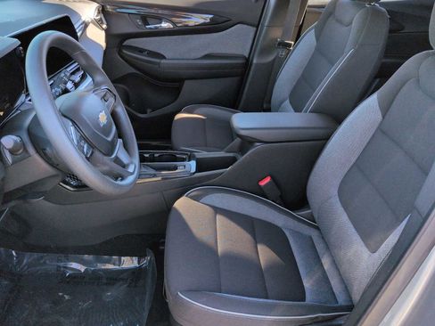 Used 2025 Chevrolet TrailBlazer LS image 17