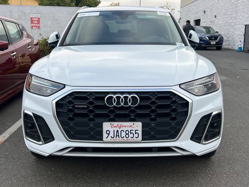 Used 2023 Audi Q5 2.0T Premium w/ Convenience Package AWD/4WD image 3