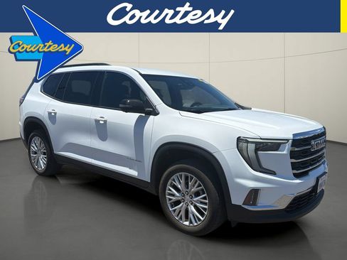 Used 2024 GMC Acadia Elevation FWD image 1