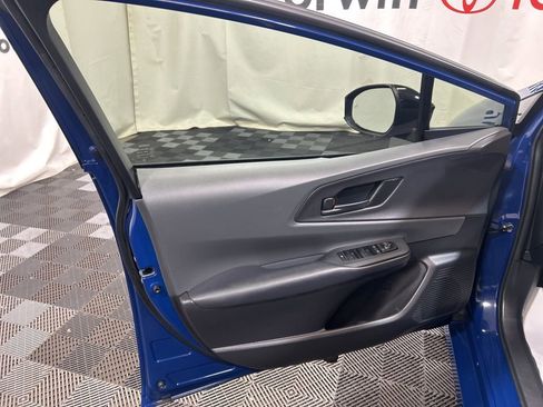 Used 2023 Toyota Prius LE image 22