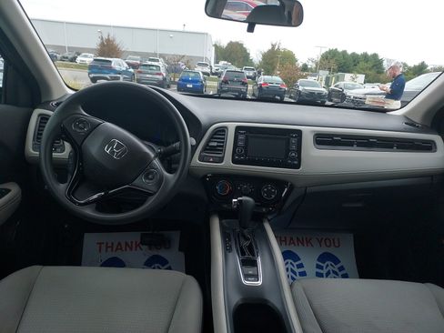 Used 2019 Honda HR-V LX image 17