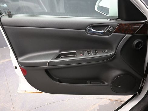 Used 2014 Chevrolet Impala LTZ image 21