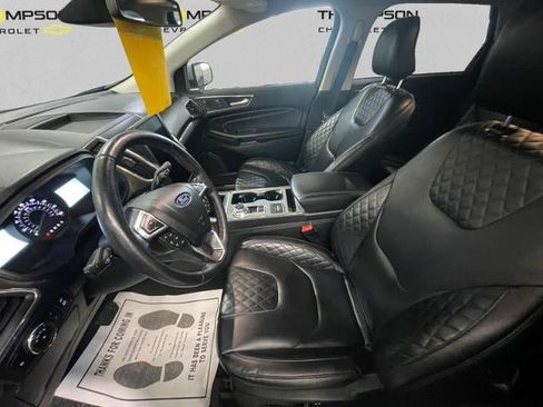 Used 2023 Ford Edge Titanium AWD/4WD image 9