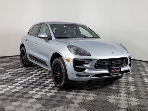 Used 2017 Porsche Macan GTS image 10