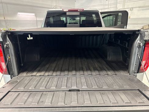 Used 2023 GMC Sierra 1500 AT4 w/ AT4 Preferred Package AWD/4WD image 47