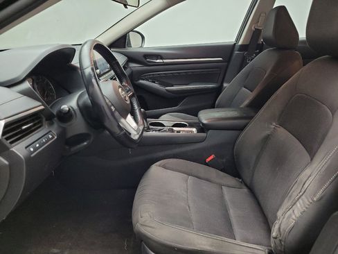 Used 2021 Nissan Altima 2.5 SV w/ SV Premium Package AWD/4WD image 17