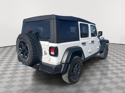 Used 2023 Jeep Wrangler Unlimited w/ Cold Weather Group image 5