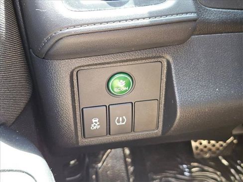 Used 2021 Honda HR-V Sport image 16