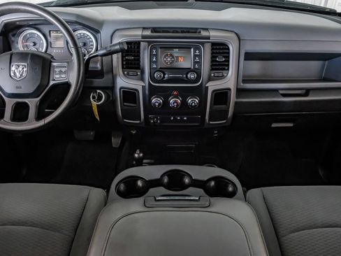 Used 2017 RAM 3500 Tradesman w/ Chrome Appearance Group AWD/4WD image 13