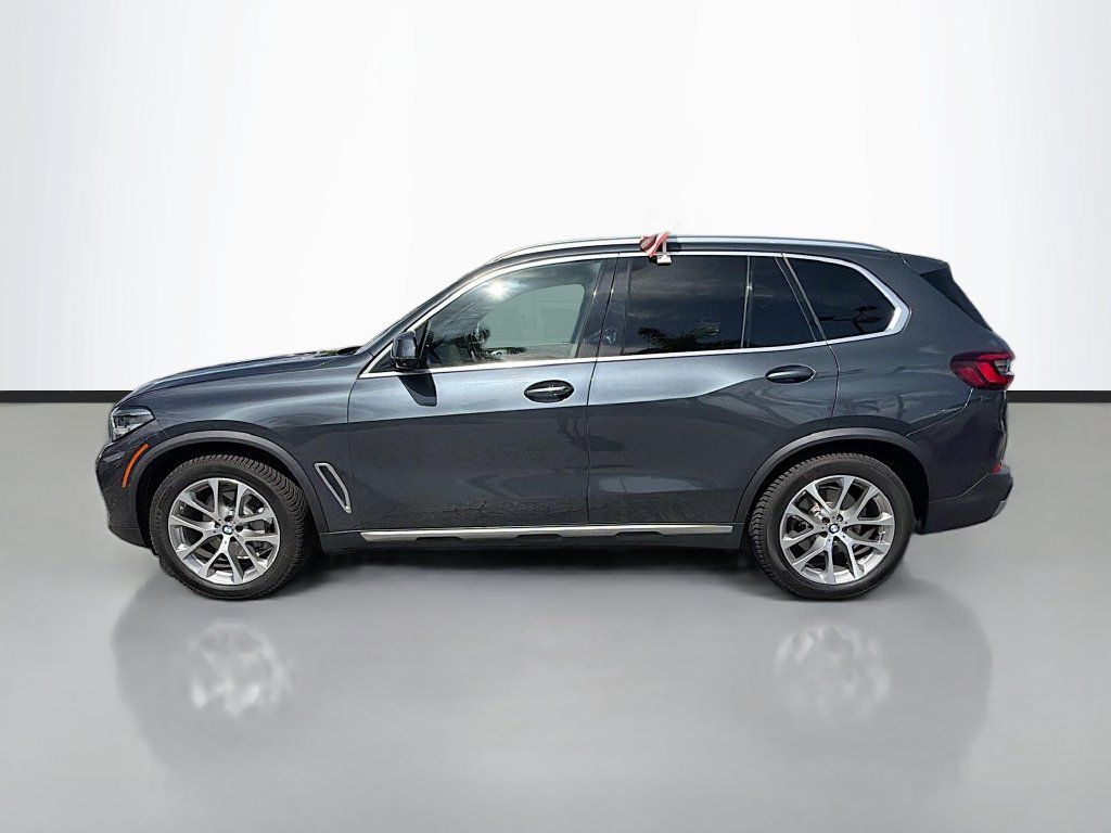 Used 2021 BMW X5 xDrive40i w/ Premium Package 2 AWD/4WD image 4