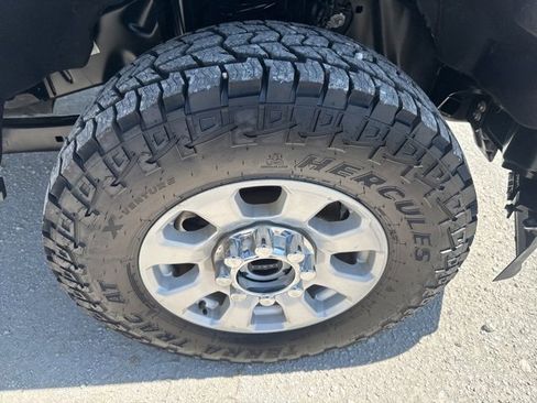 Used 2024 Ford F250 XLT w/ FX4 Off-Road Package image 29