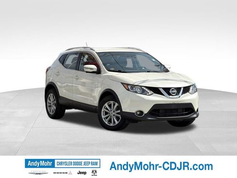 Used 2017 Nissan Rogue Sport SV w/ SV Premium Package AWD/4WD image 1