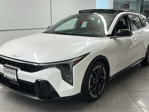 New 2026 Kia K4 GT-Line FWD image 2