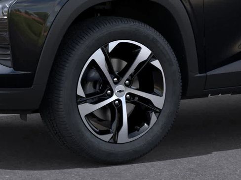 New 2026 Chevrolet Trax RS w/ Sunroof Package image 9