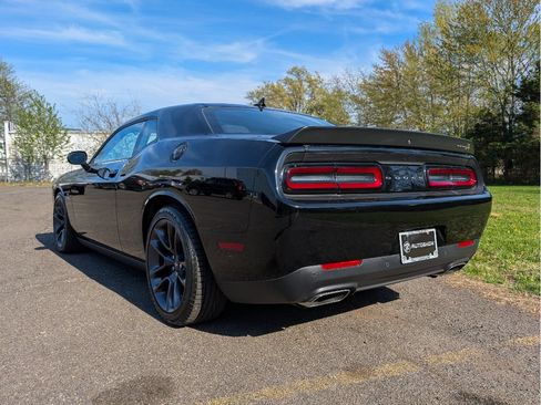 Used 2023 Dodge Challenger R/T Scat Pack RWD image 8
