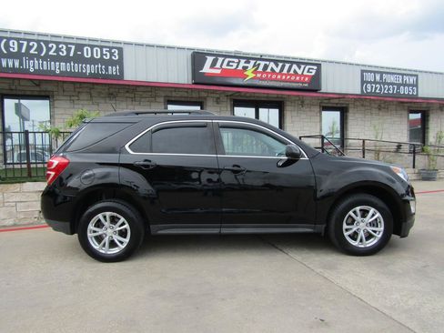 Used 2017 Chevrolet Equinox LT FWD image 5