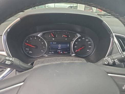 Used 2023 Chevrolet Equinox LT FWD image 11