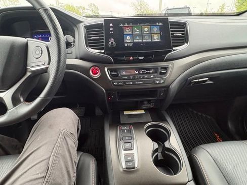 Used 2023 Honda Passport TrailSport image 21