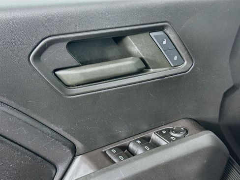 Used 2023 Chevrolet Colorado Trail Boss w/ Technology Package AWD/4WD image 18