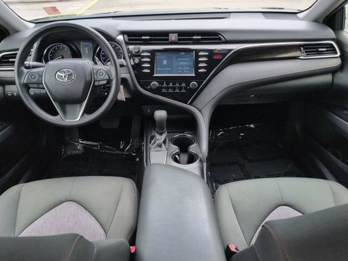 Used 2018 Toyota Camry LE FWD image 14