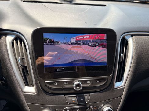 Used 2023 Chevrolet Malibu LT FWD image 14