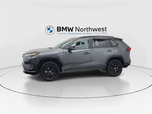 Used 2024 Toyota RAV4 XSE AWD/4WD image 10