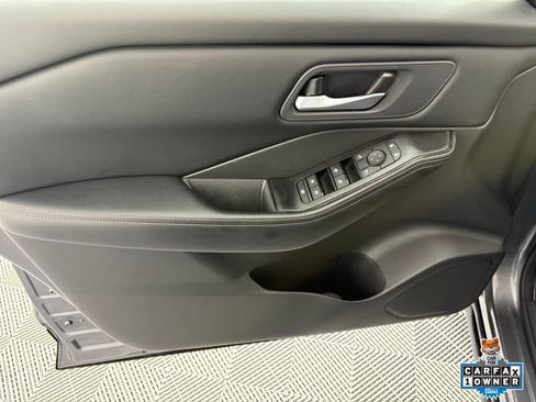 Used 2025 Nissan Rogue SV AWD/4WD image 15