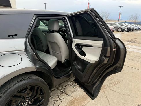 Used 2020 Land Rover Range Rover Evoque SE image 23