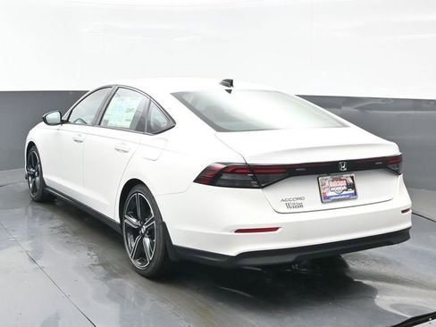New 2026 Honda Accord SE image 4