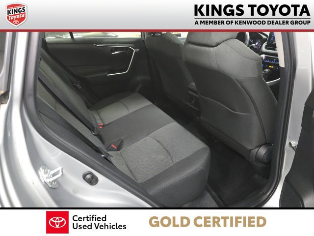 Used 2022 Toyota RAV4 XLE w/ Convenience Package FWD image 11