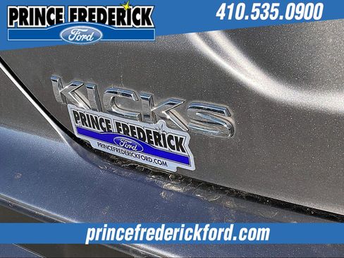 Used 2022 Nissan Kicks S image 8