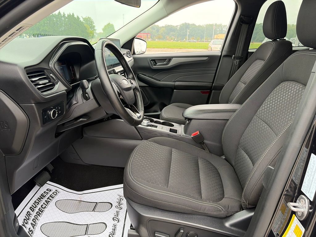 Used 2024 Ford Escape Active w/ Tech Pack #1 AWD/4WD image 15
