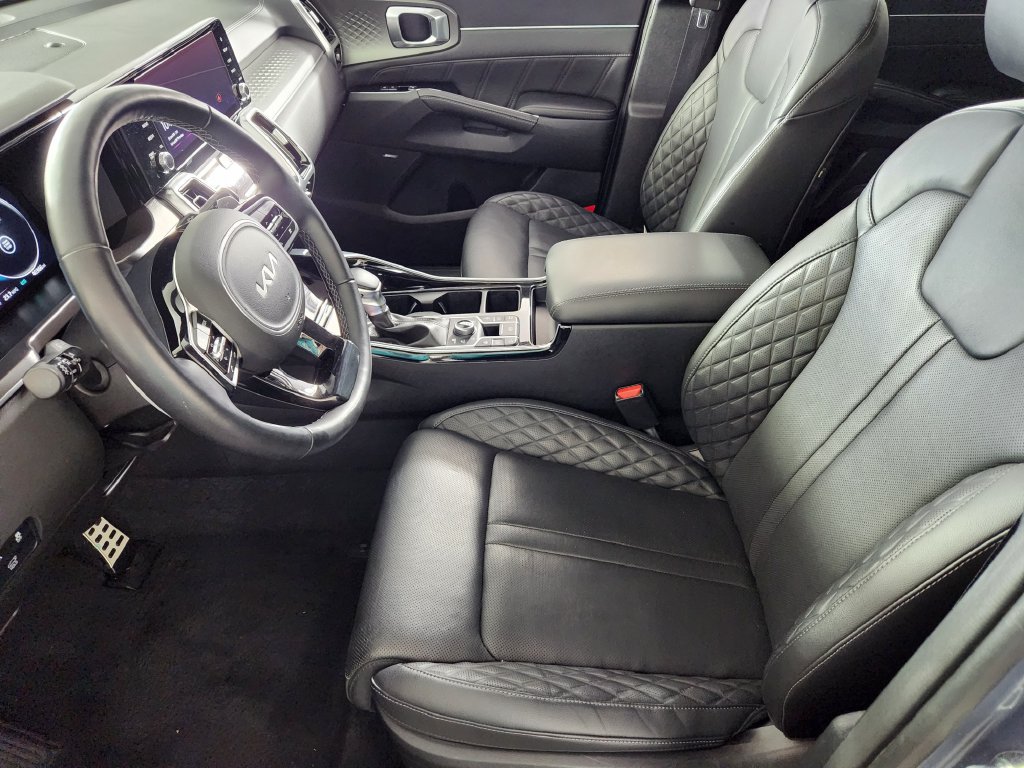 Used 2023 Kia Sorento SX AWD/4WD image 12