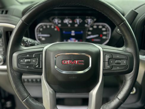 Used 2022 GMC Sierra 2500 SLT w/ SLT Convenience Package AWD/4WD image 12