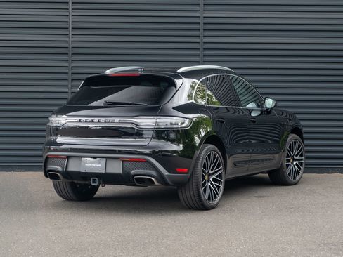 Used 2023 Porsche Macan AWD/4WD image 8
