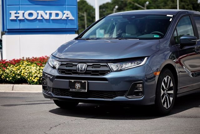 New 2027 Honda Odyssey Touring image 2