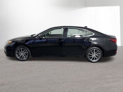 Used 2017 Lexus ES 350 image 29