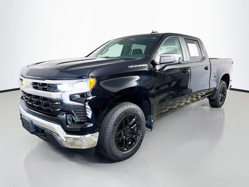 Used 2023 Chevrolet Silverado 1500 LT w/ Protection Package AWD/4WD image 9
