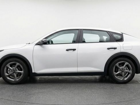 Used 2025 Kia K4 LXS image 5