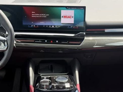Certified 2025 BMW 530i RWD image 23