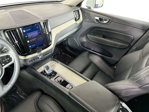 Used 2022 Volvo XC60 B6 Inscription w/ Advanced Package image 22
