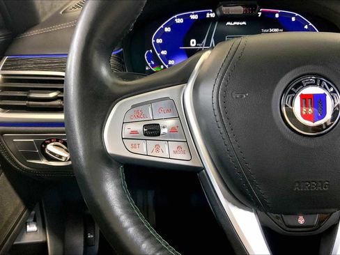 Used 2022 BMW ALPINA B7 xDrive w/ Luxury Rear Seating Package image 23