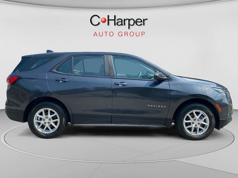 Certified 2022 Chevrolet Equinox LS AWD/4WD image 2