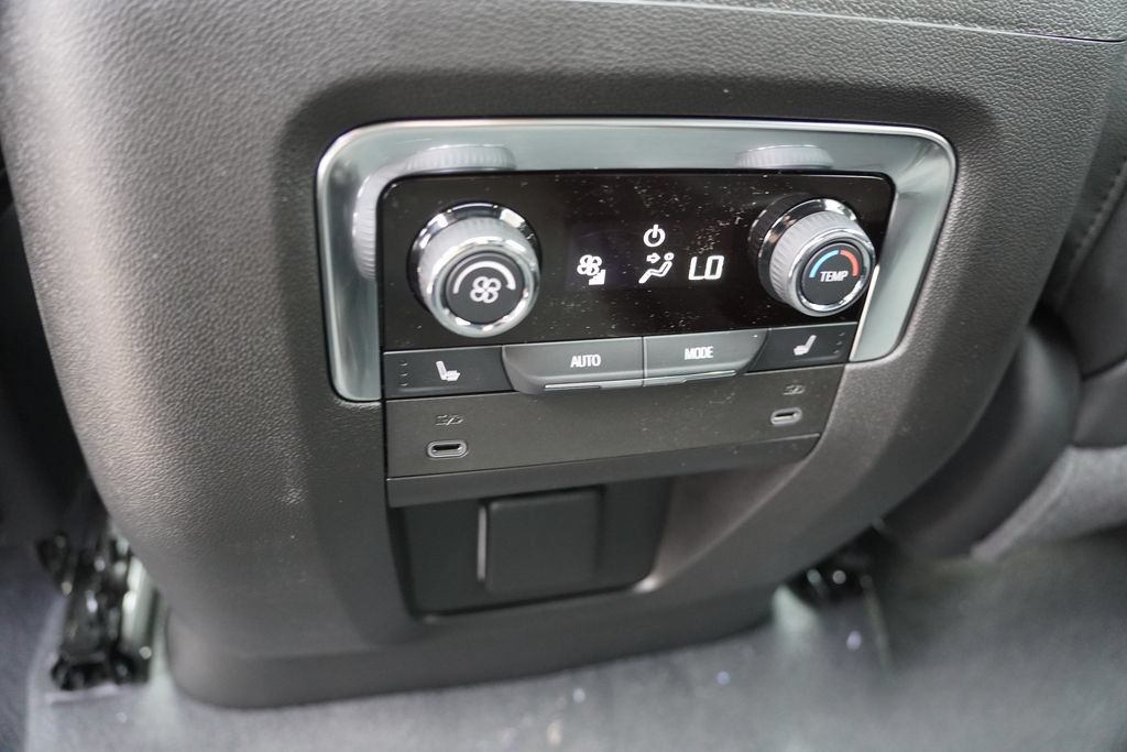 New 2026 Chevrolet Tahoe High Country AWD/4WD image 15